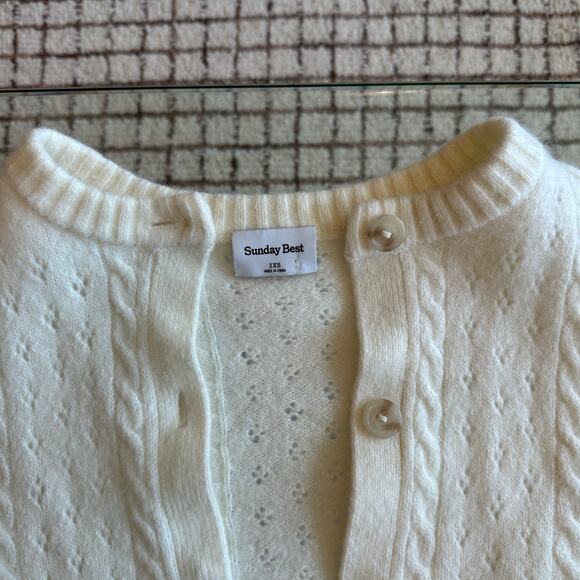 SOLD Aritzia Sweetspot Cardigan - Picture 4 of 6